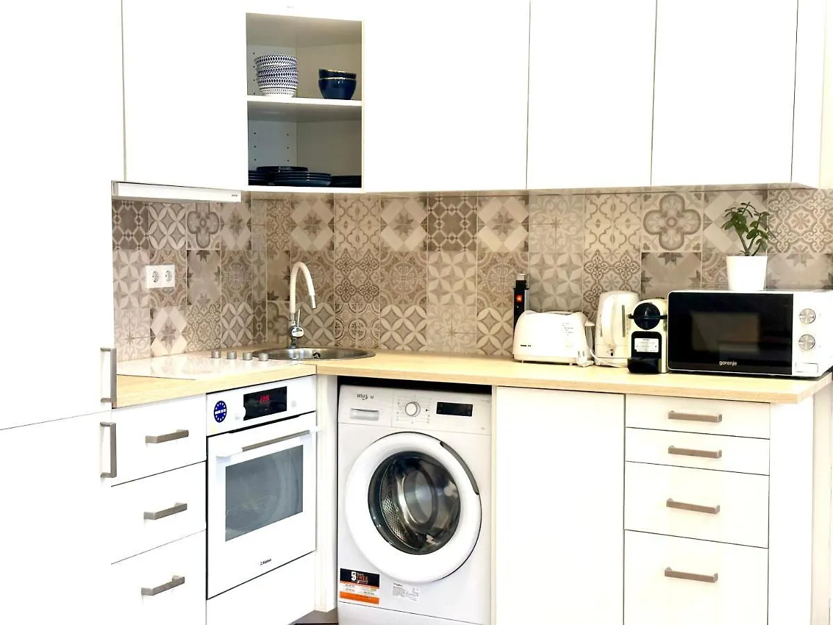 Luxury Huge Apartman - 92M2 - 3 Bedrooms - 3 Air Conditioners - Free Garage!!! Budapest 0*,