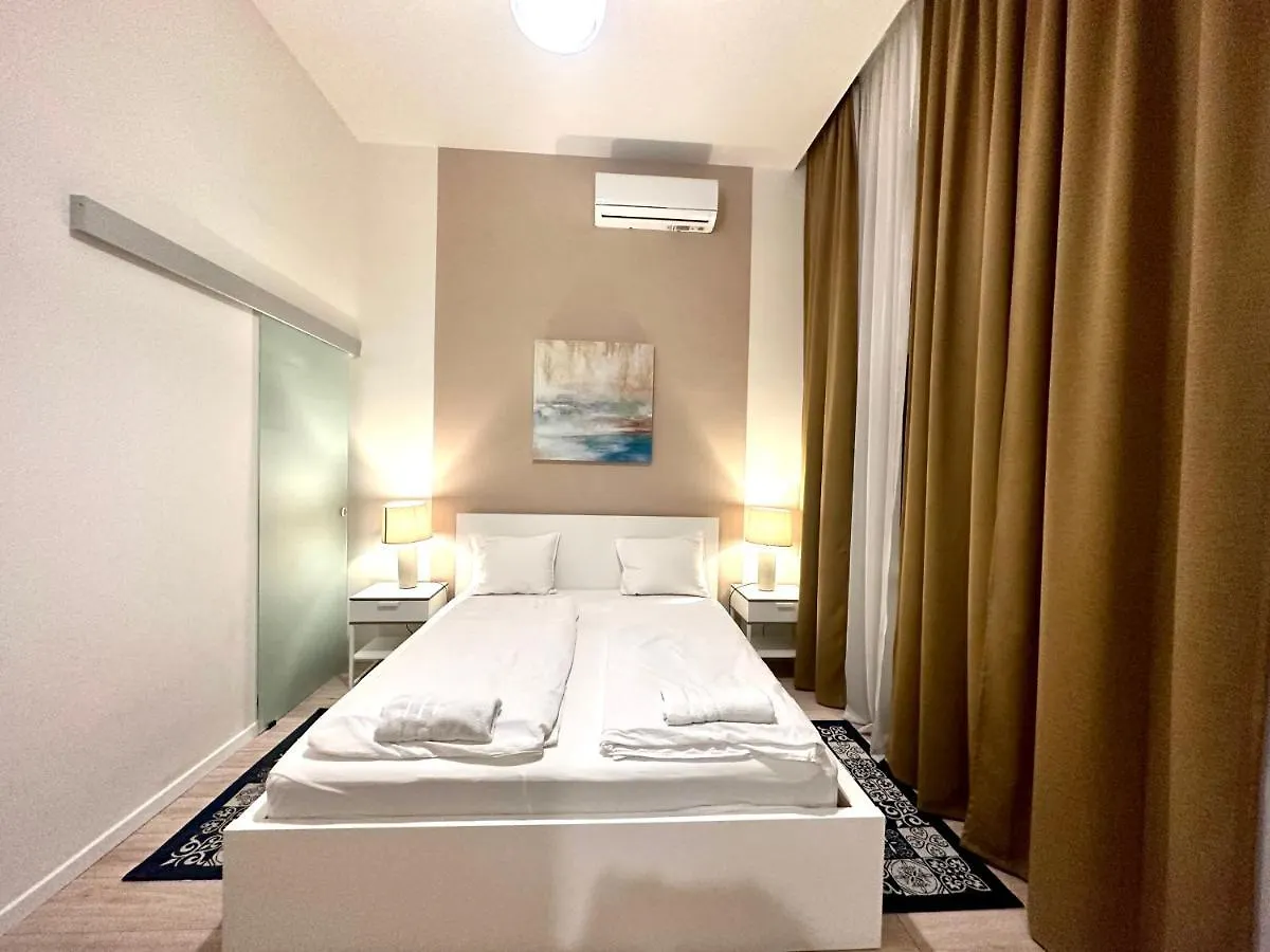 Luxury Huge Apartman - 92M2 - 3 Bedrooms - 3 Air Conditioners - Free Garage!!! Budapest Apartment