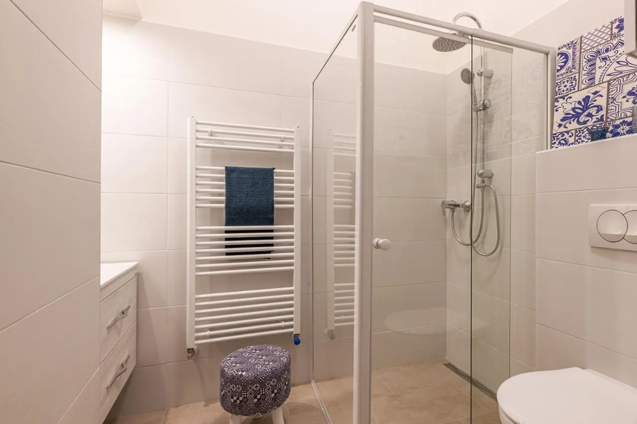 Apartment Luxury Huge Apartman - 92M2 - 3 Bedrooms - 3 Air Conditioners - Free Garage!!! Budapest Hungary